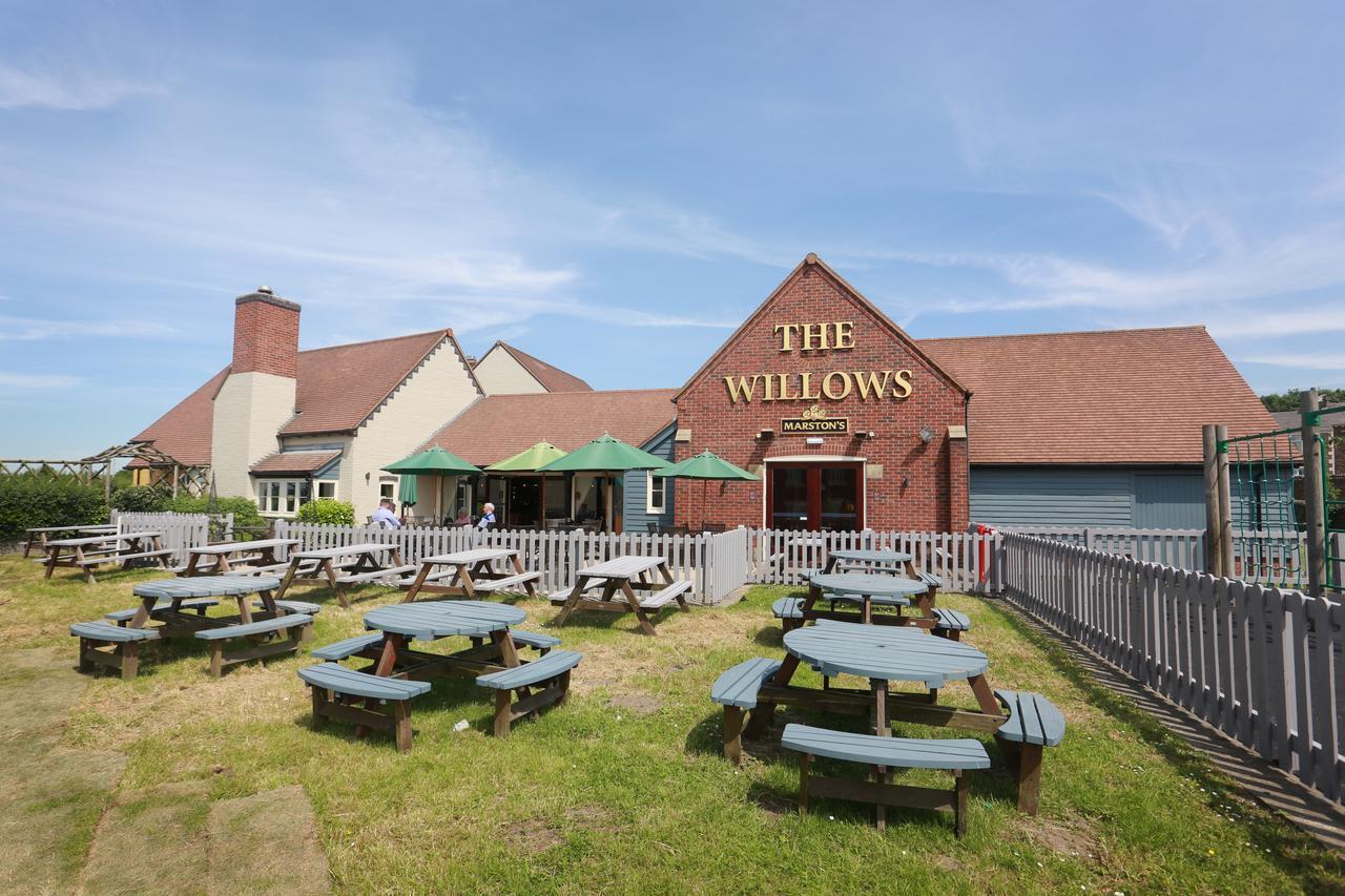 Willows, Blackburn By Marston'S Inn Exterior foto